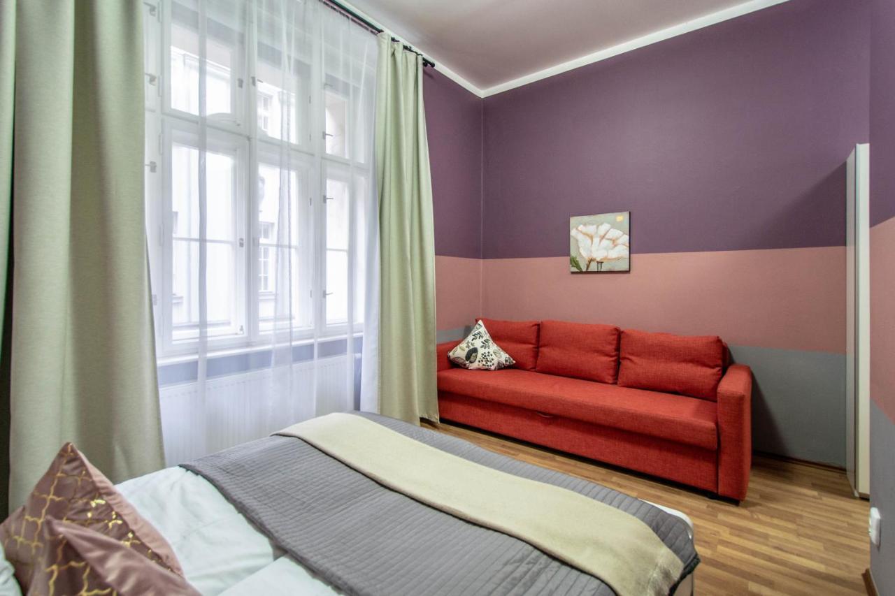 Ruzova Apartment By Ruterra Prague Exterior photo